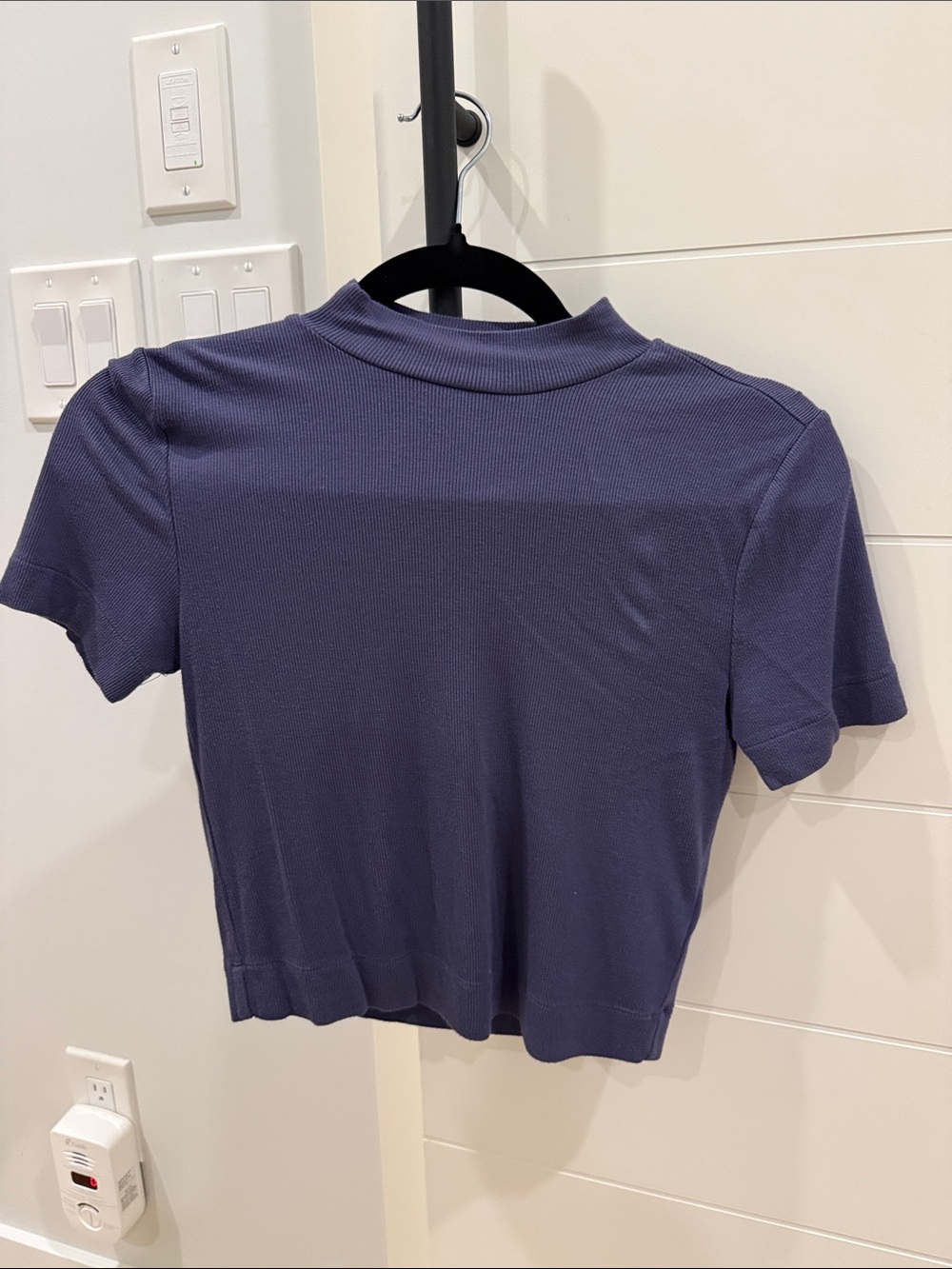 Babaton Women's Short Sleeve Mock Neck Top - Lavender